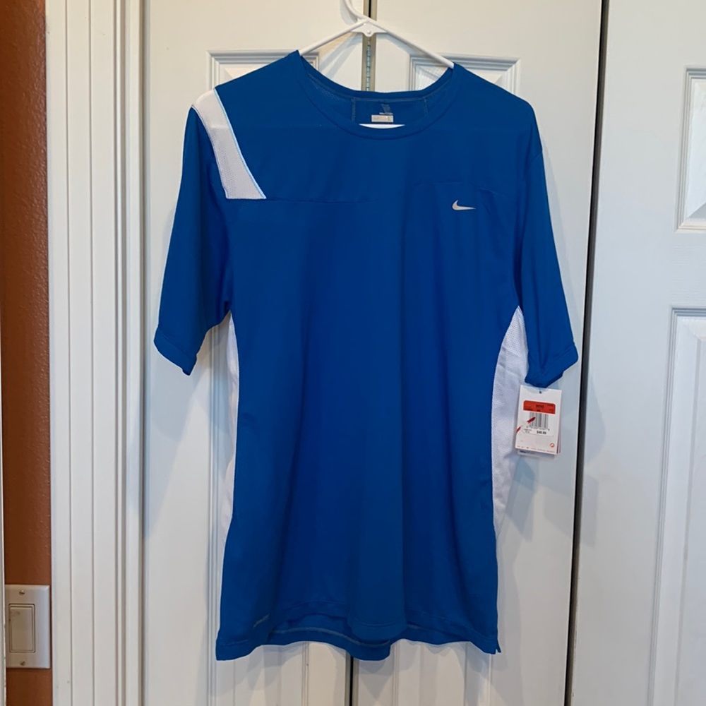 Nike dry fit running shirt Size large